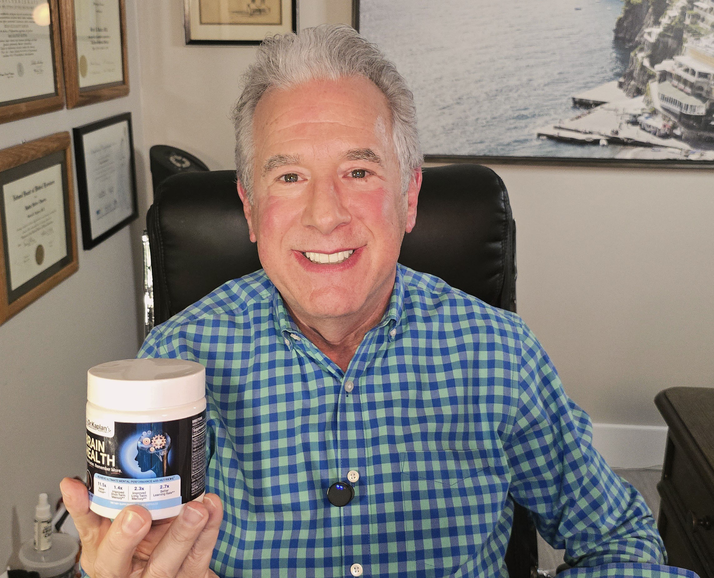 Dr Brian Kaplan Holding Brain Health